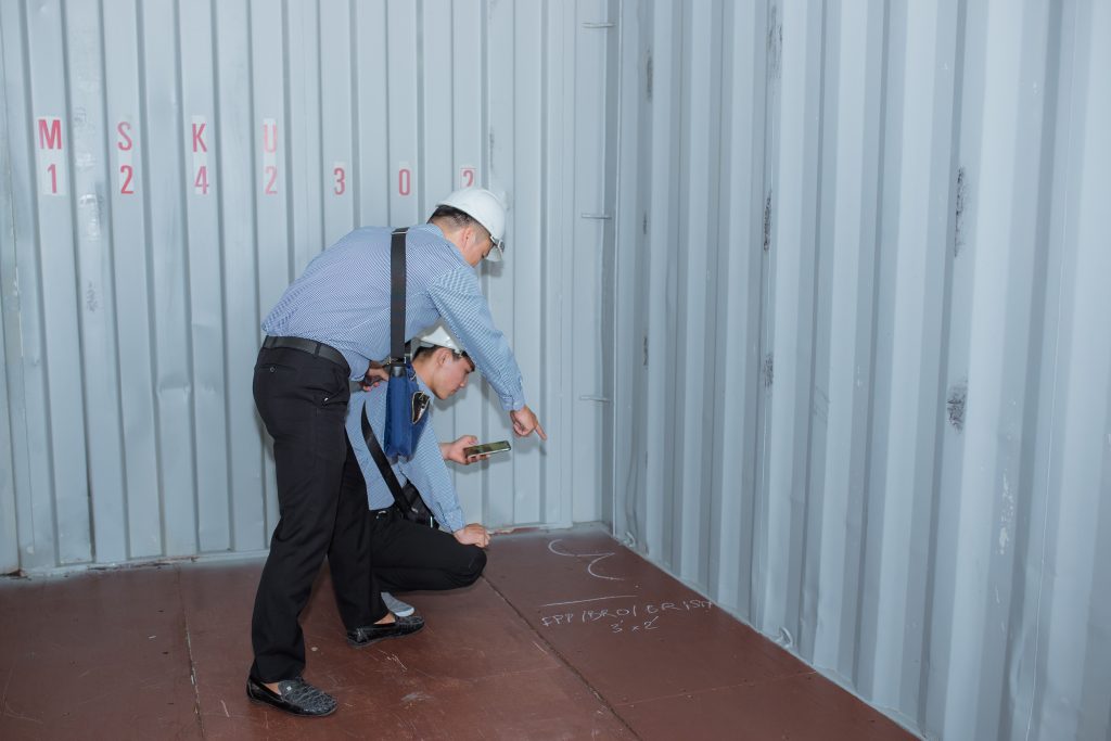 giám định container khô